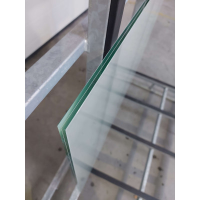Sklo - VSG 55.1 mliečne, 1389x860mm Sklo - VSG 55.1 mliečne, 1389x860mm